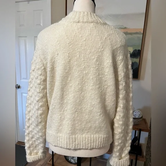 ASTR The Label Off-White Wool Blend Cardigan Velvet Bow Detail Chunky Knit Large - Picture 5 of 10